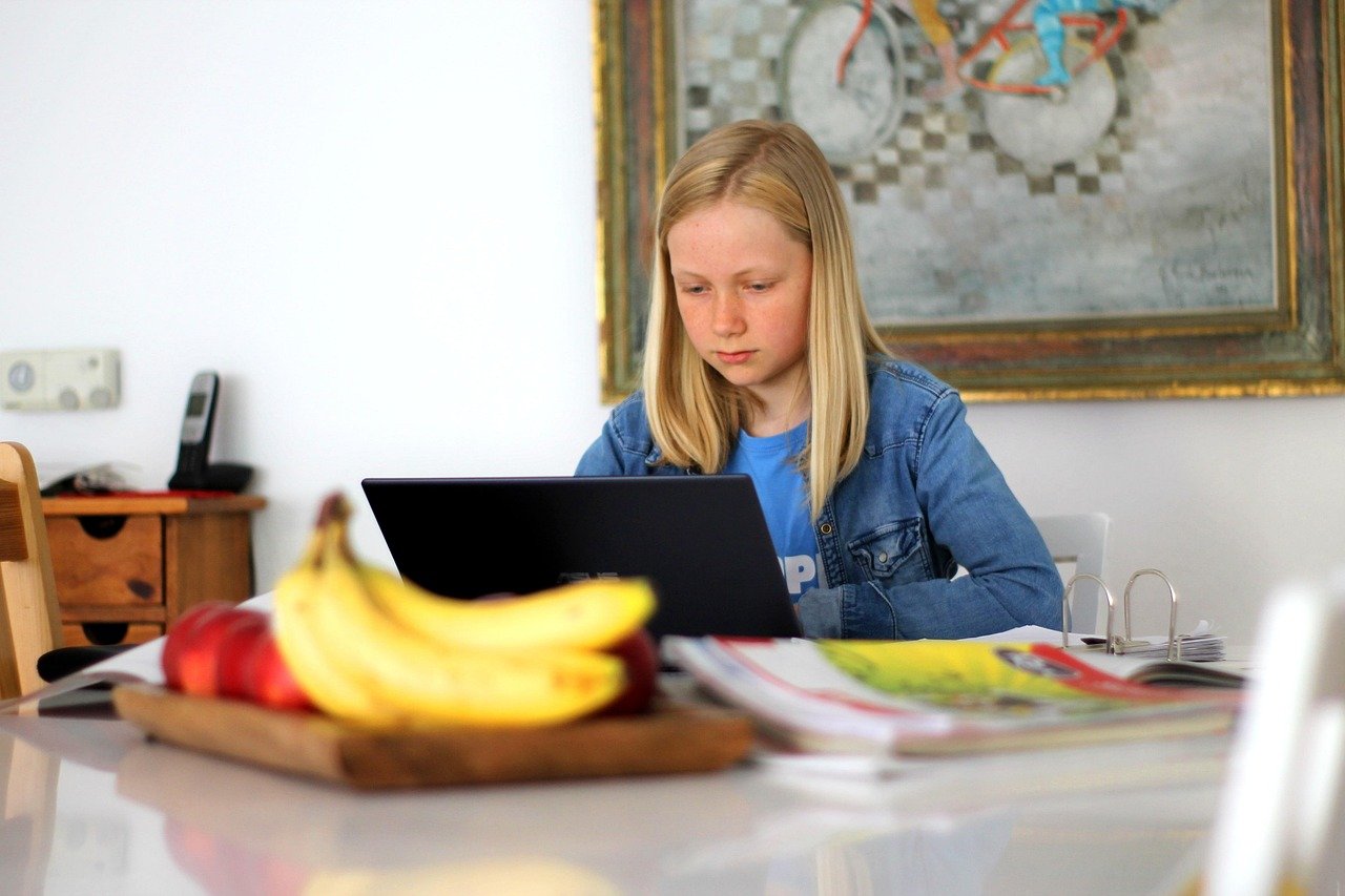 découvrez comment un programme de fidélité digital peut renforcer la fidélité de vos clients, améliorer leur expérience et booster votre chiffre d'affaires grâce à des récompenses personnalisées et innovantes.