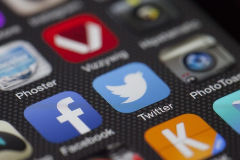 découvrez comment utiliser facebook ads pour booster la visibilité de votre entreprise, atteindre votre audience cible et augmenter vos ventes grâce à des campagnes publicitaires efficaces sur facebook.