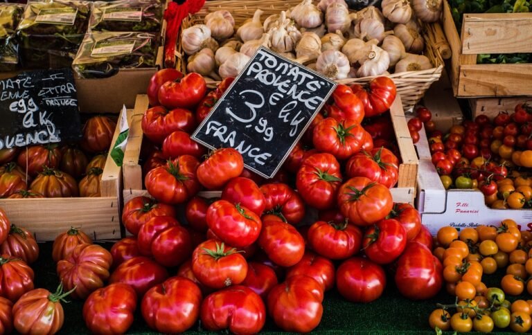 découvrez les meilleurs producteurs locaux : des produits frais, authentiques et responsables, issus du savoir-faire de votre région. soutenez l’économie locale en choisissant des aliments de qualité directement auprès de leurs artisans.