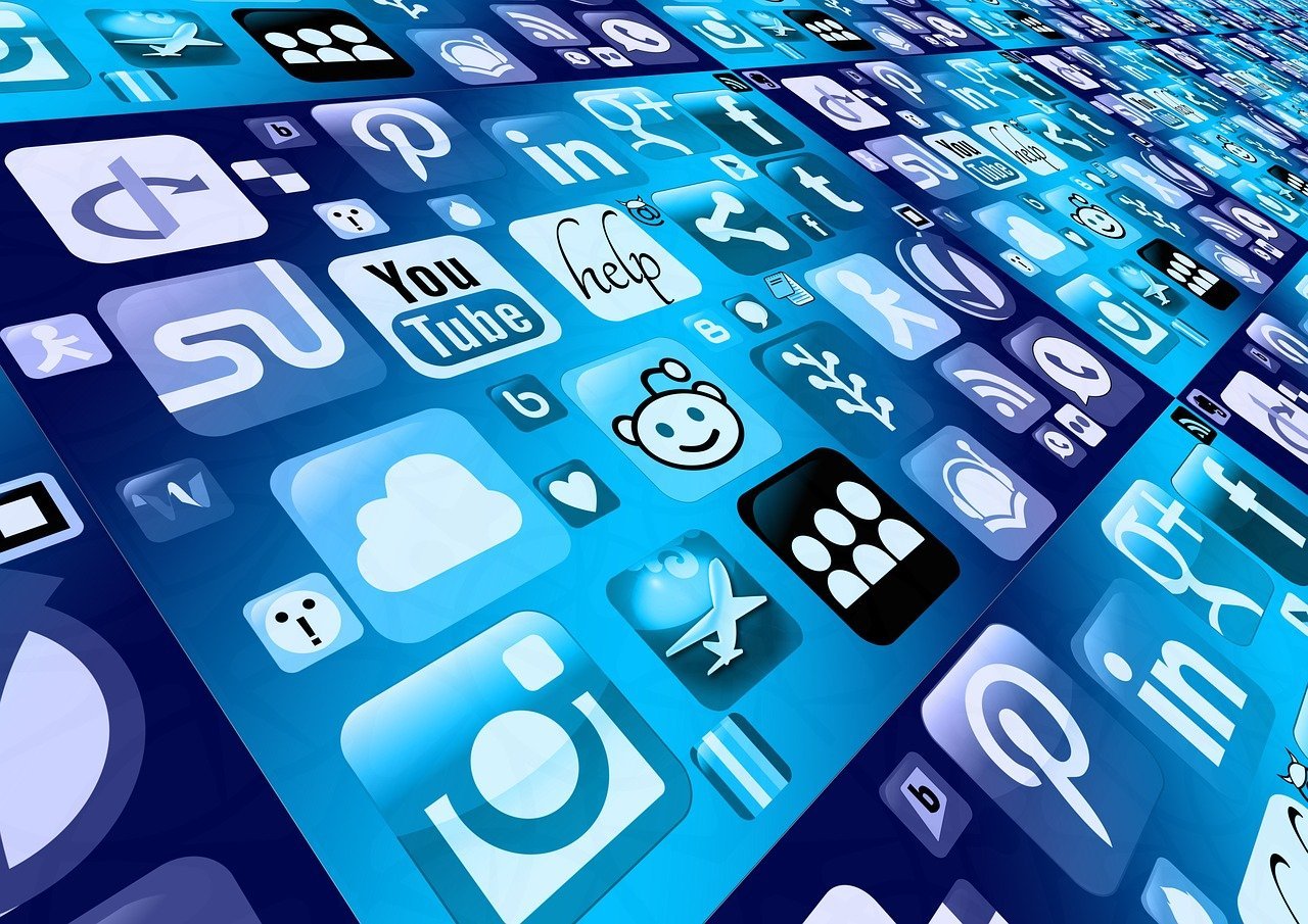 découvrez comment le social commerce local révolutionne l'expérience d'achat en connectant consommateurs et commerçants de proximité via les réseaux sociaux. boostez votre visibilité et vos ventes grâce à des stratégies adaptées à votre communauté locale.