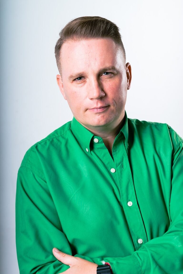 découvrez la psychologie : ses concepts clés, ses différentes branches et son impact sur la compréhension du comportement humain et le bien-être au quotidien.